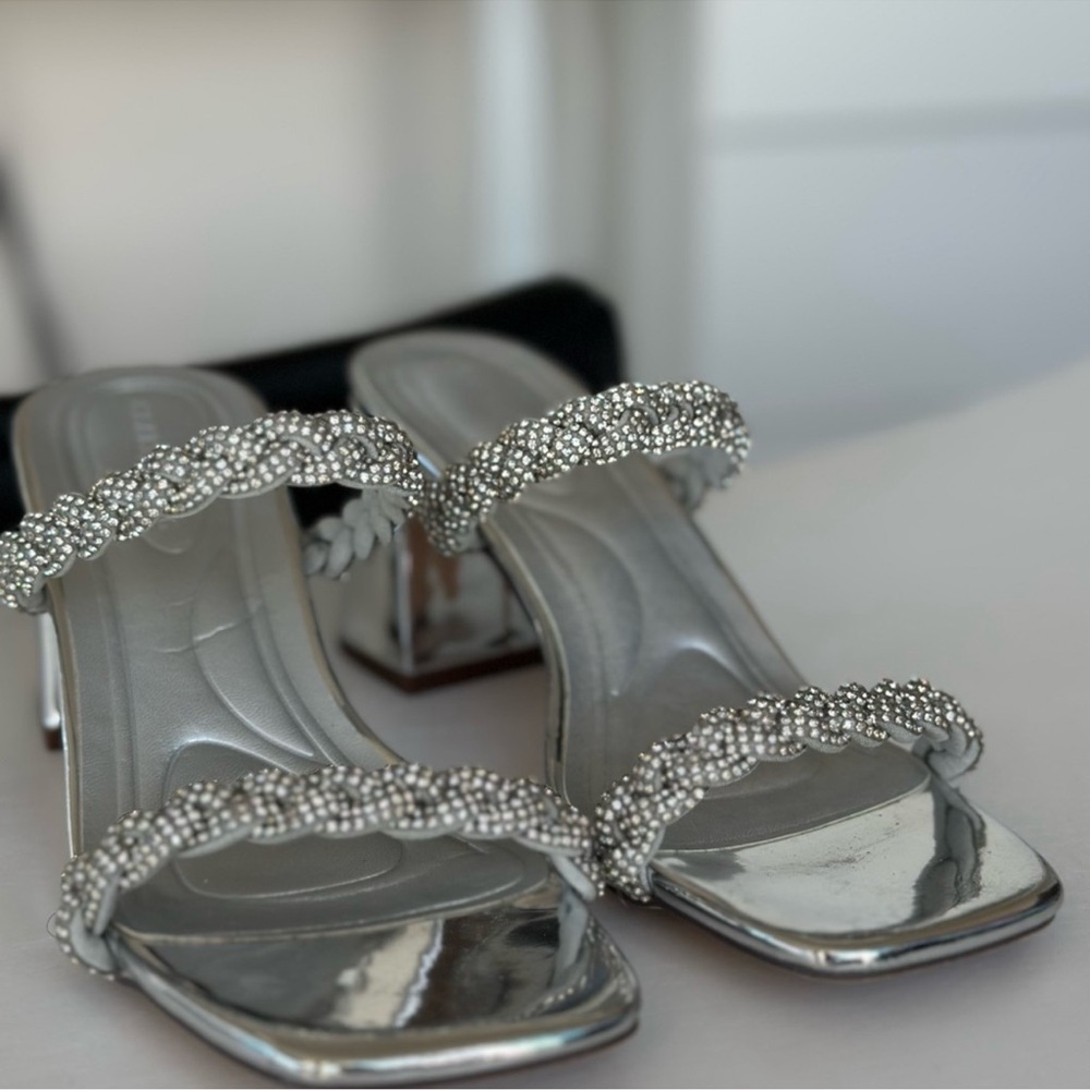 EUC Azalea Wang Glamorous Silver Women's Heels